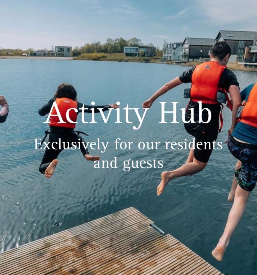 Reed Warbler - Hm111 - Lower Mill Estate Penthouse Apartment With Spa Access Somerford Keynes Eksteriør billede